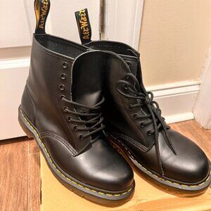 Dr. Martens 1460 Smooth Leather Lace Up Boots in Black